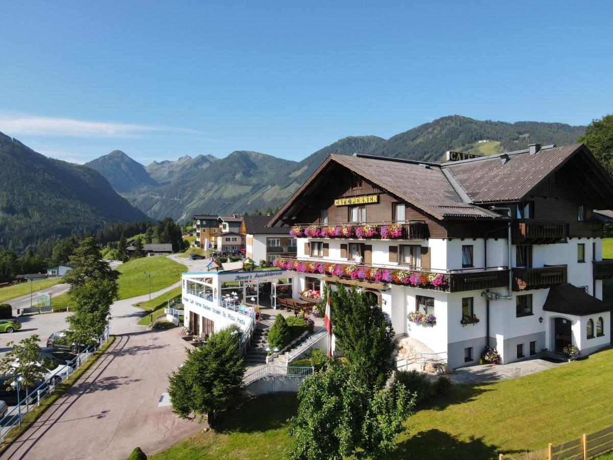Hotel-cafe Perner Hotel